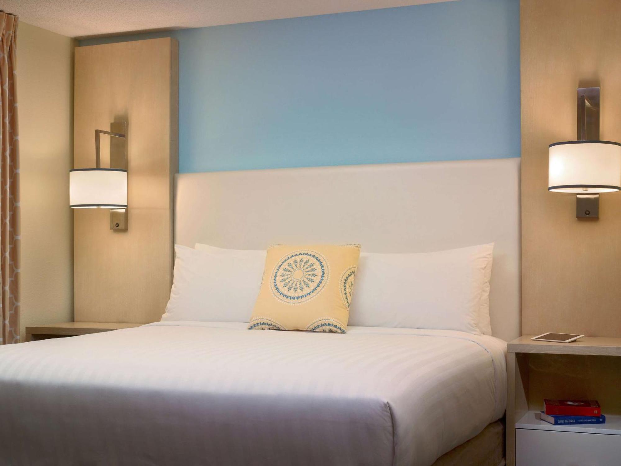 Staybridge Suites Boston - Burlington By Ihg Εξωτερικό φωτογραφία